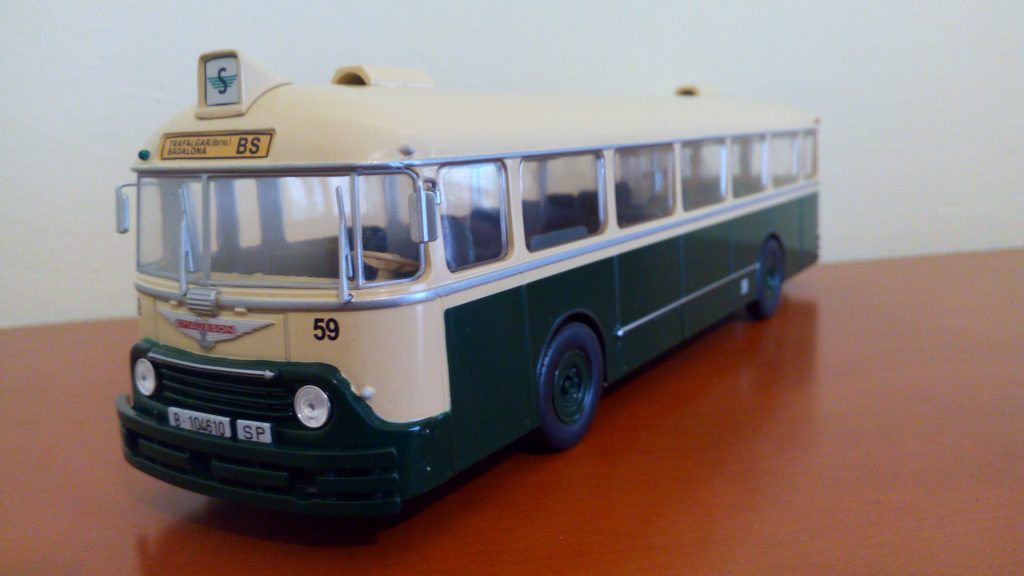 BUS CHAUSSON APU 53 RATP NOREV 1:43 of reference 530030