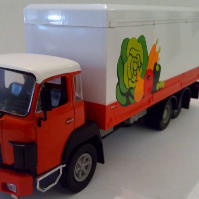 1/43	Camión truck Saurer D330 Altaya