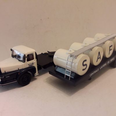 1/43	Unic ZU 102 T S.A.F.R.(1956-1959)