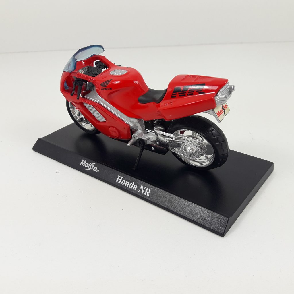 1 18 MOTO  BIKE MAISTO  HONDA  NR MINIATURAS COLECCION A ESCALA