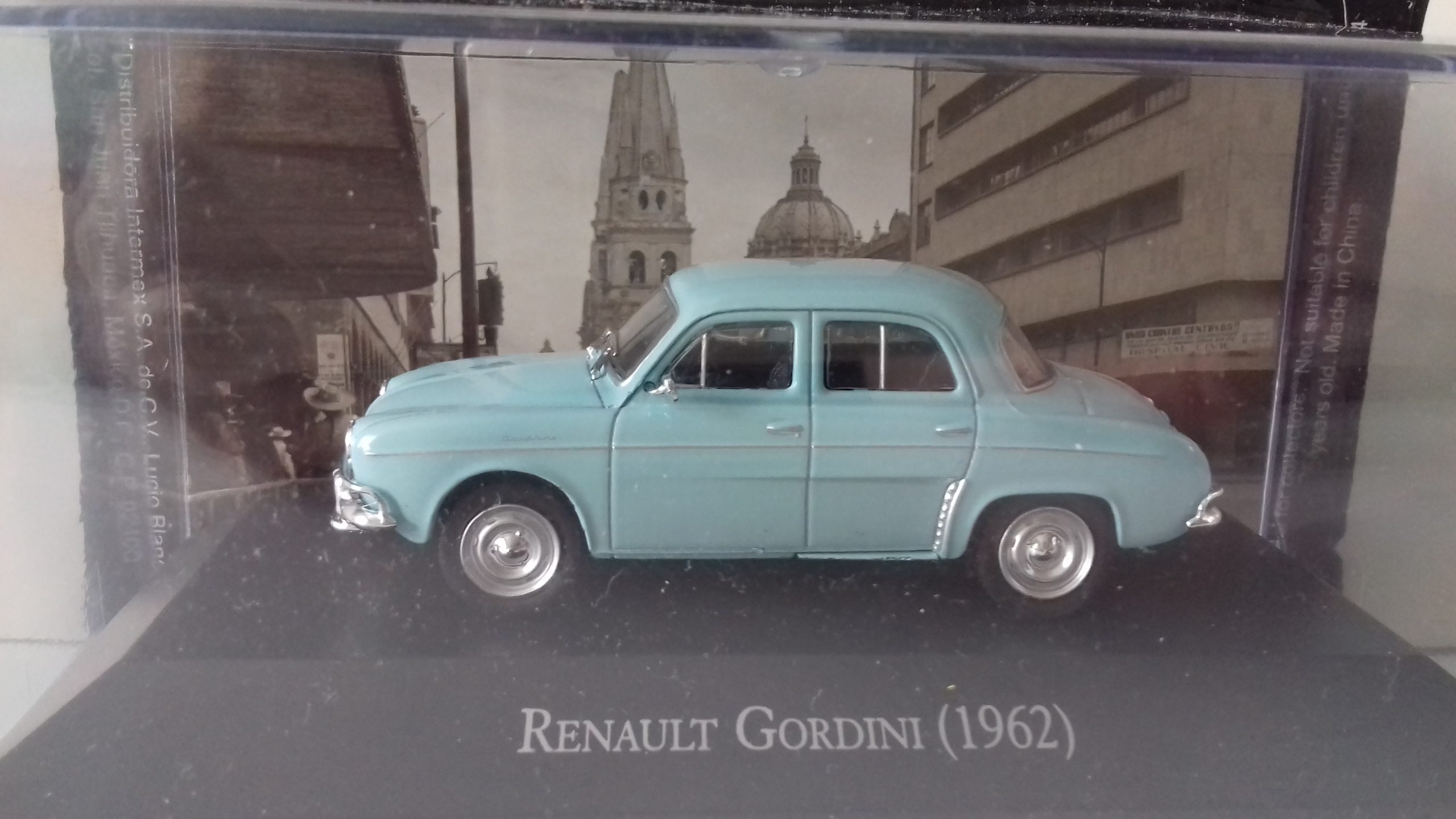 Voiture Miniature Renault Gordini 1962 - Échelle 1:43 Ixo Altaya - Neuf Sous Vitrine