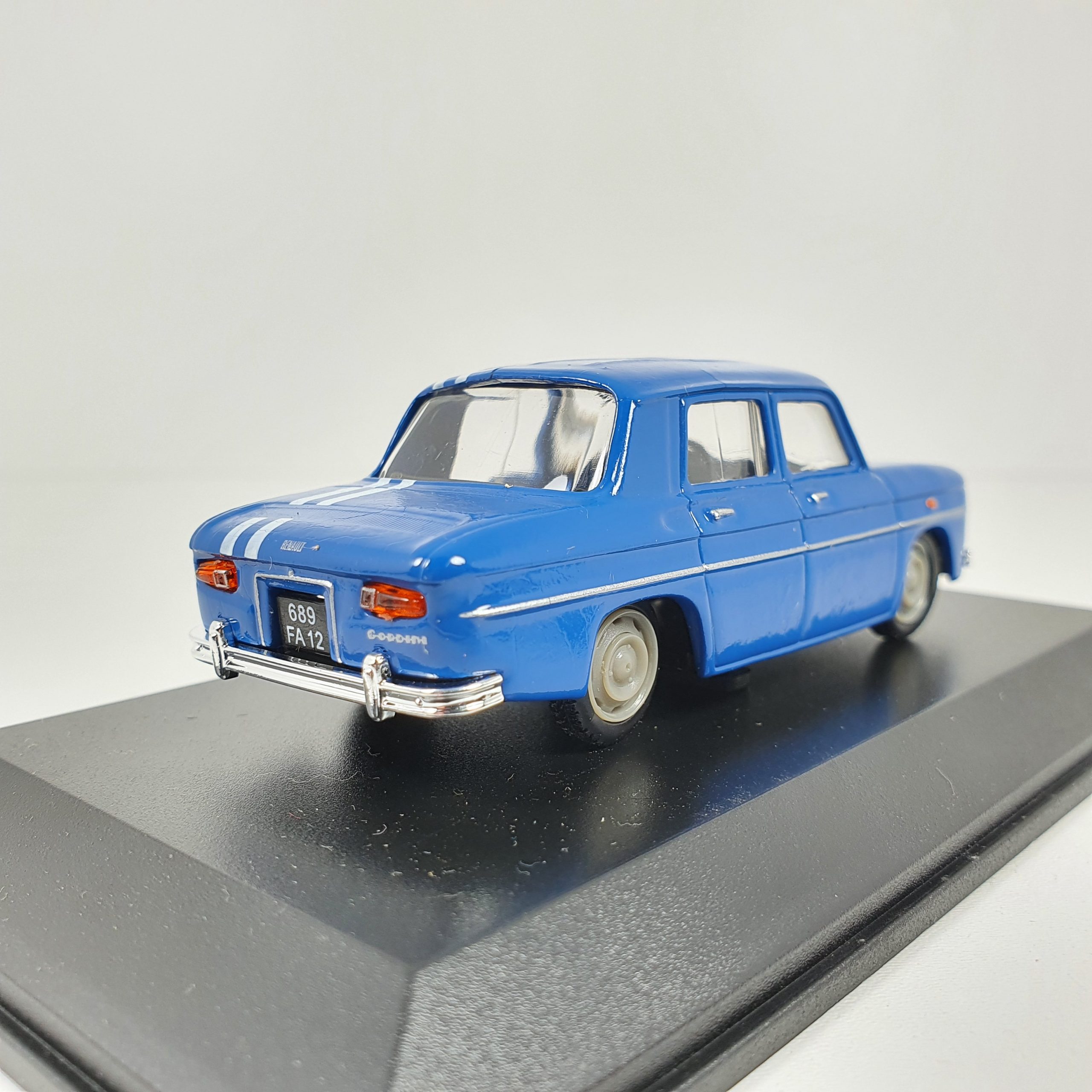 Renault - R8 Coupé Ghia 1964 - Avenue 43 - 1/43 - Autos Miniatures