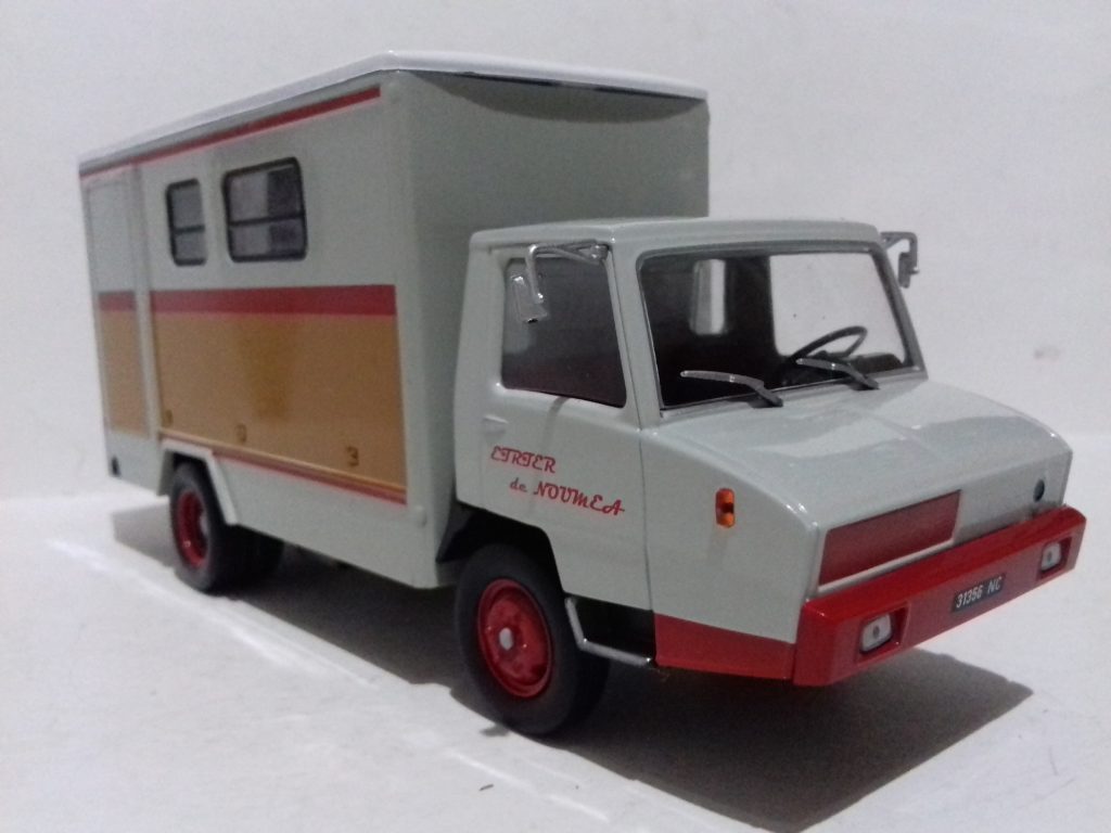 BERLIET STRADAIR 50 Transport de chevaux (France) 1968 BERLIET STRADAIR 50 Transport de chevaux (France) 1968
