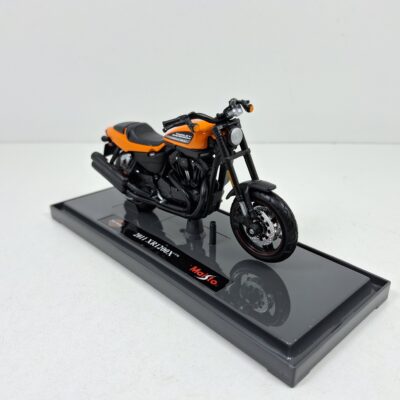1/18	Moto bike Harley Davidson XR1200X 2011 Custom Maisto