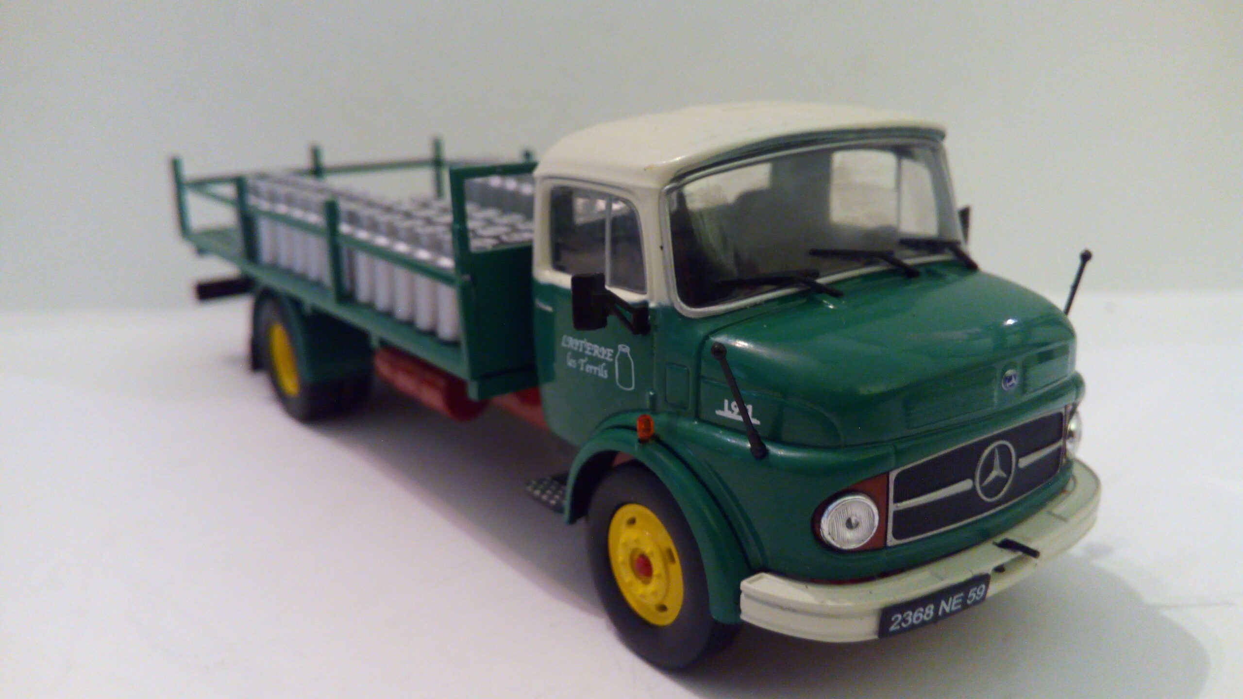 Camion Mercedes-Benz NG 2233 Turkis Ixo 1/43 Modello Diecast PCL47110 - Foto 2