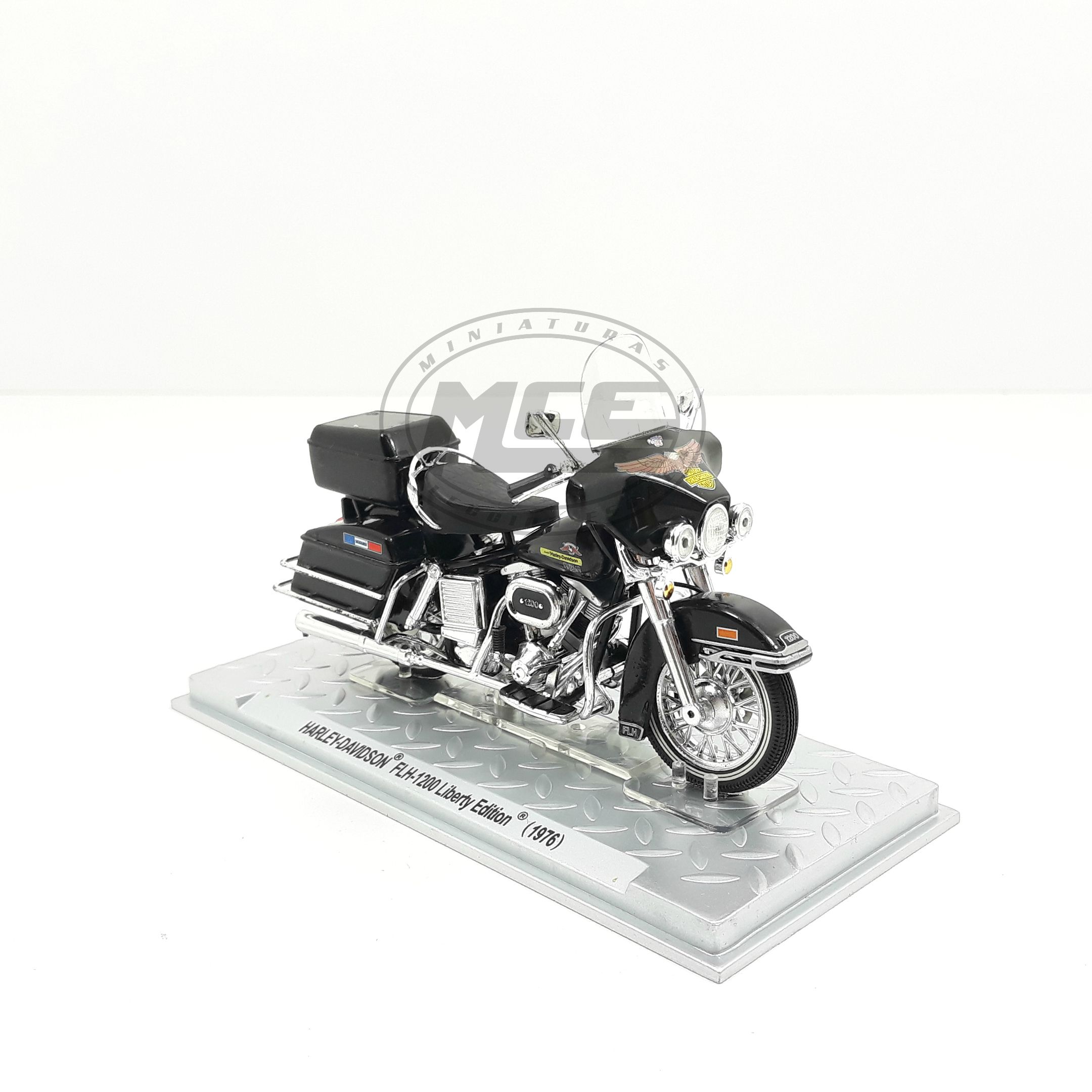 Miniaturas coleccion a escala - Coches miniatura a escala 1/24 Moto bike Harley-Davidson FLH-1200 LIBERTY EDITION 1976