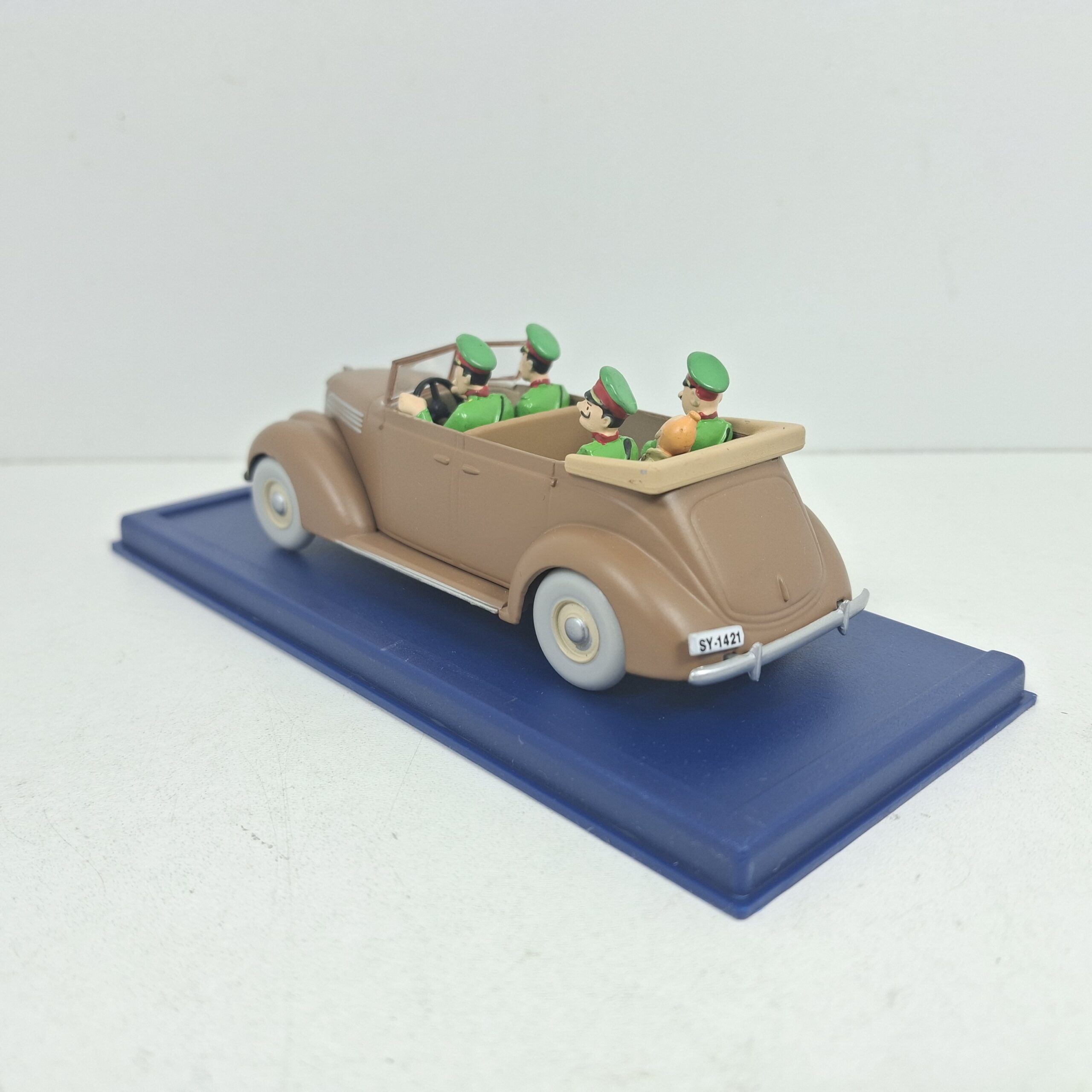 Miniaturas coleccion a escala - Coches miniatura a escala 1/43 Coche car auto voiture Tintin Ford V8 1937 Sceptre d'Ottokar - Imagen 3